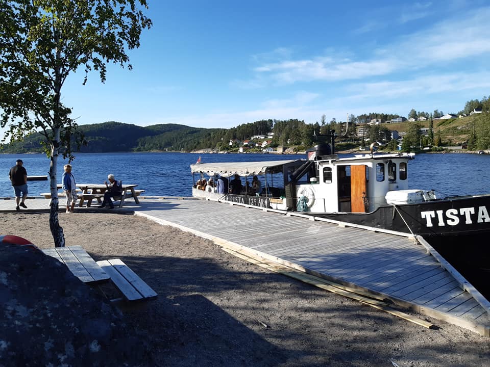 Veteranbåten Tista ved brygga