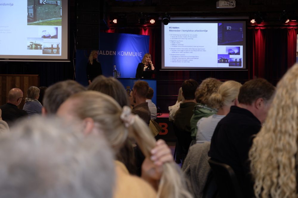Fredrik Gulowsen og Silje Sande presenterer fremtidsforsøket