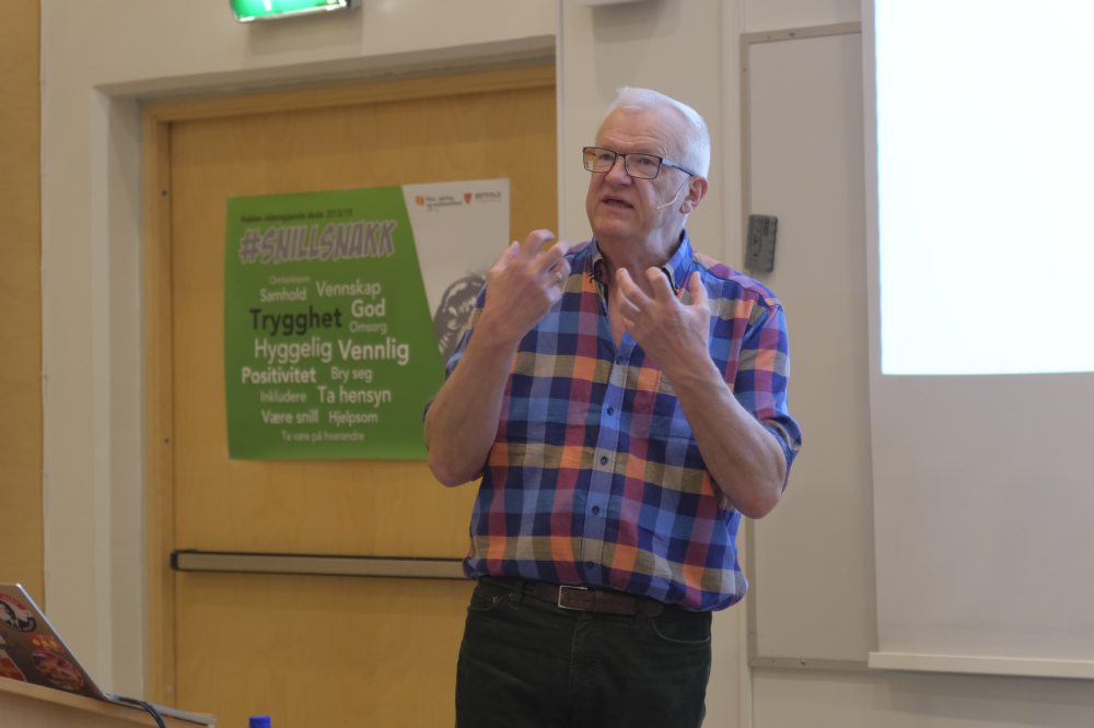 Åpent foredrag: Demens og kommunikasjon med Peter Bekkhus-Wetterberg